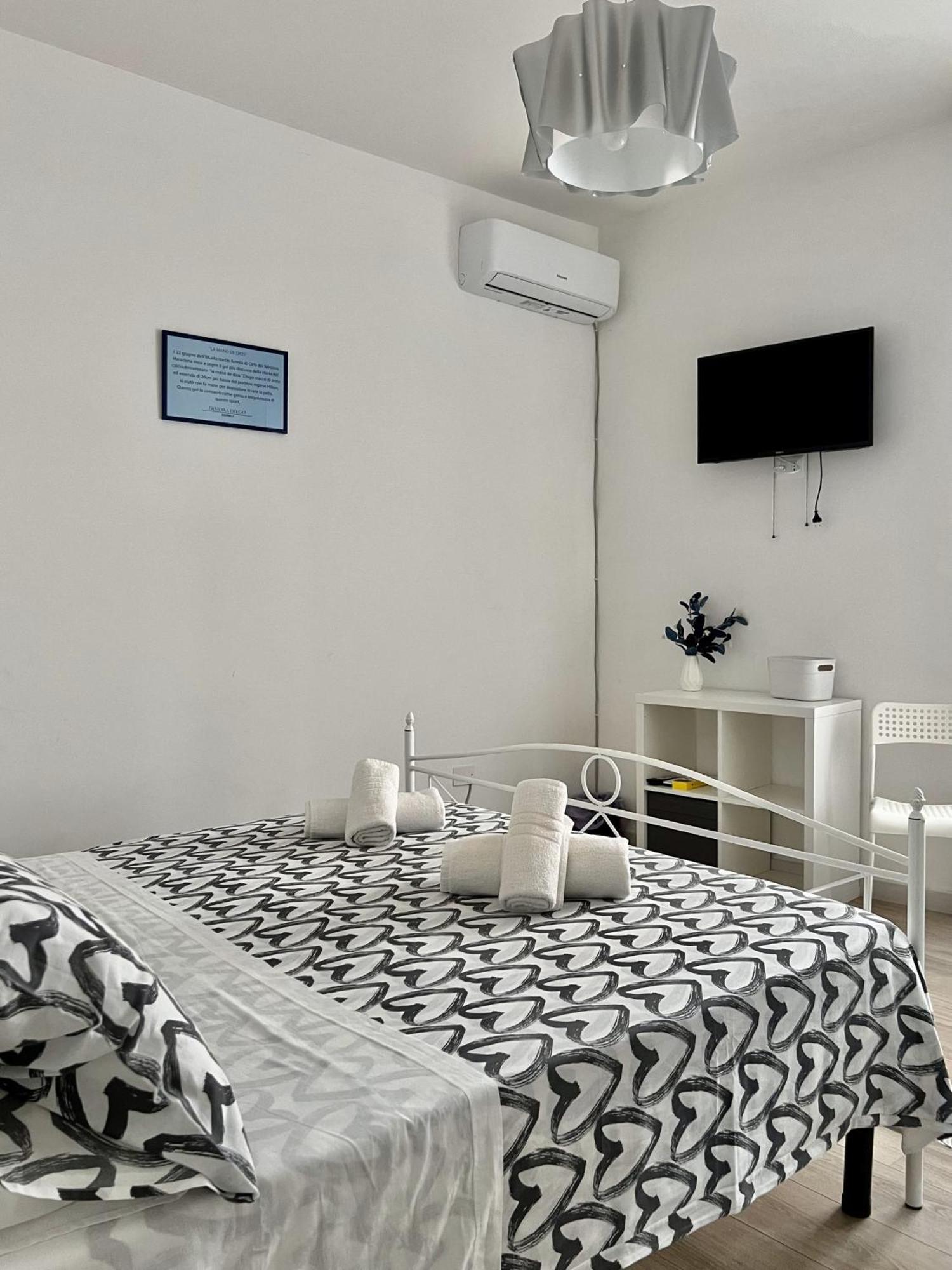 Dimora Diego Hotel Naples Luaran gambar